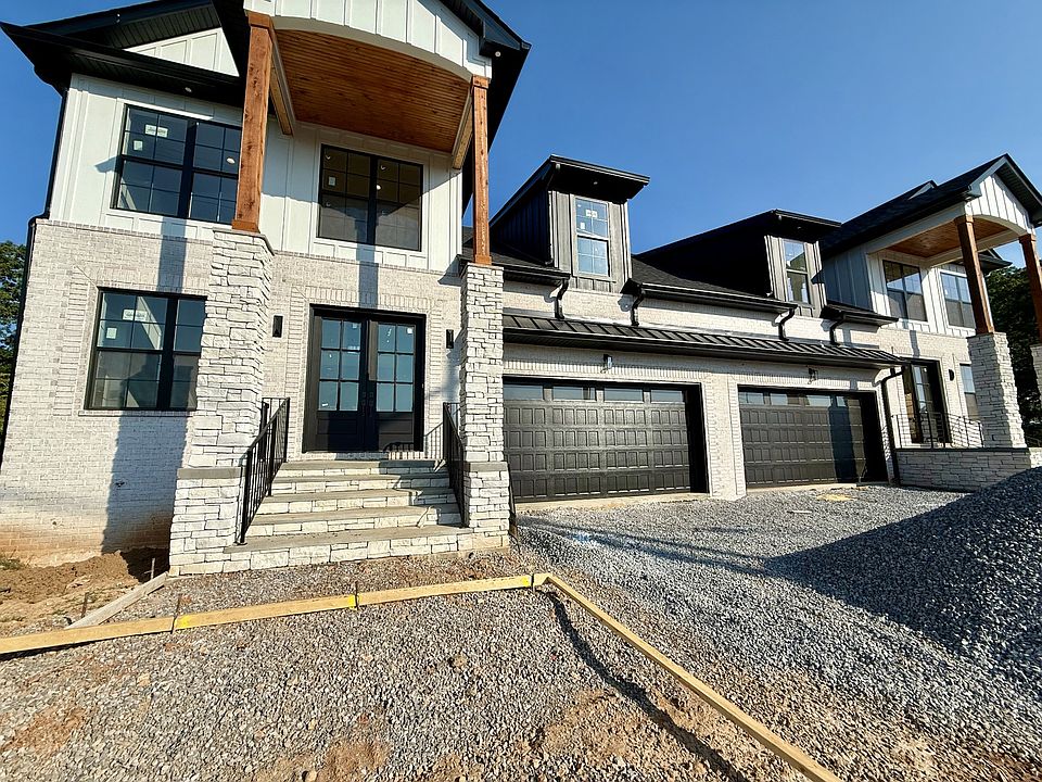 1st image of 112 Fairway Dr