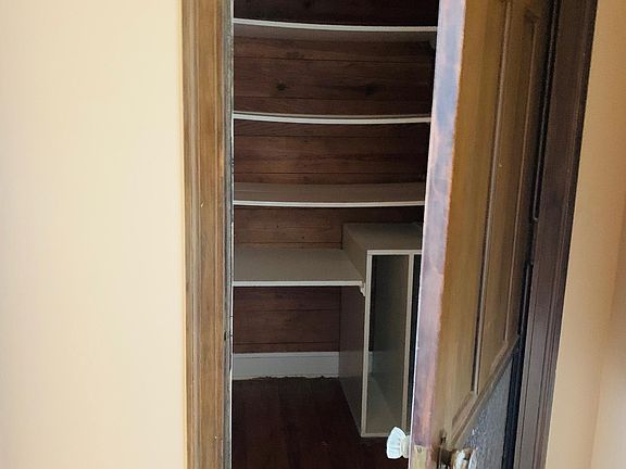 4th image of 2590 McFaddin St APT 5