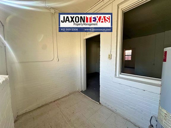 2nd image of 514 S Stanton St #3