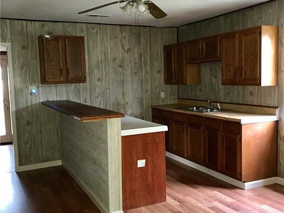 5th image of 2521 McKinney St