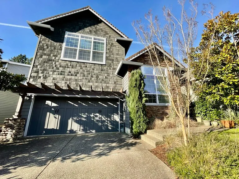 7335 SW 154th Ter — Photo 1