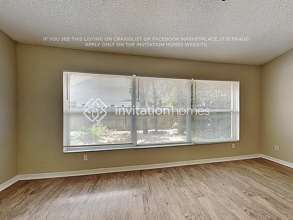 4th image of 4025 Quail Briar Dr