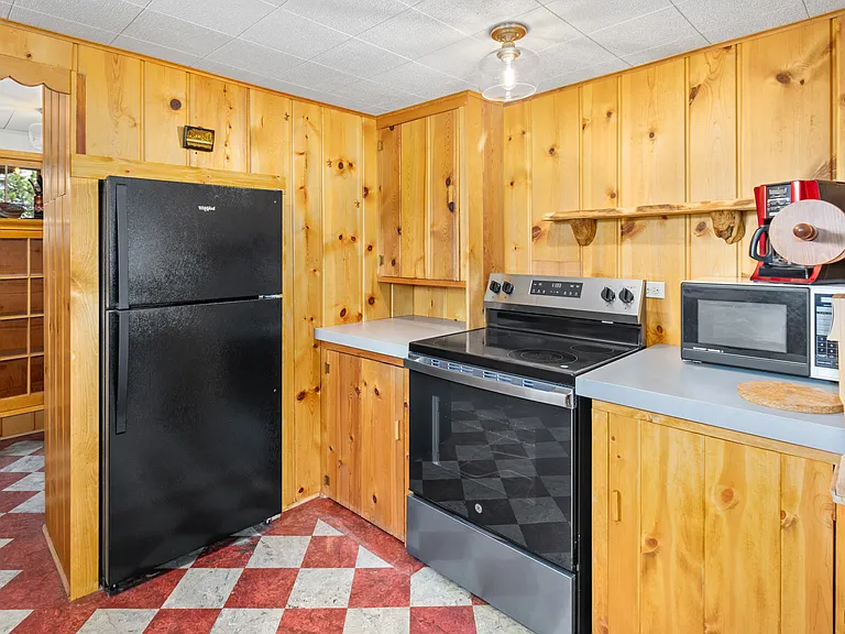 881 Spring St #1 — Photo 14