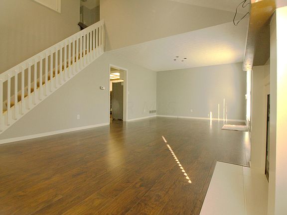 5th image of 6350-6352 Tamworth Ct