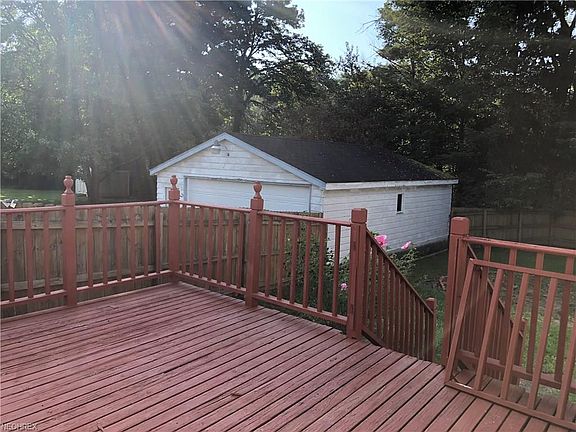 4th image of 157 Terrace Dr