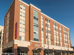 601 S 6th St, Champaign, IL 61820