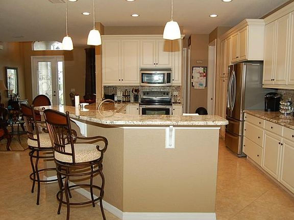 5th image of 4500 Grayhawk Dr