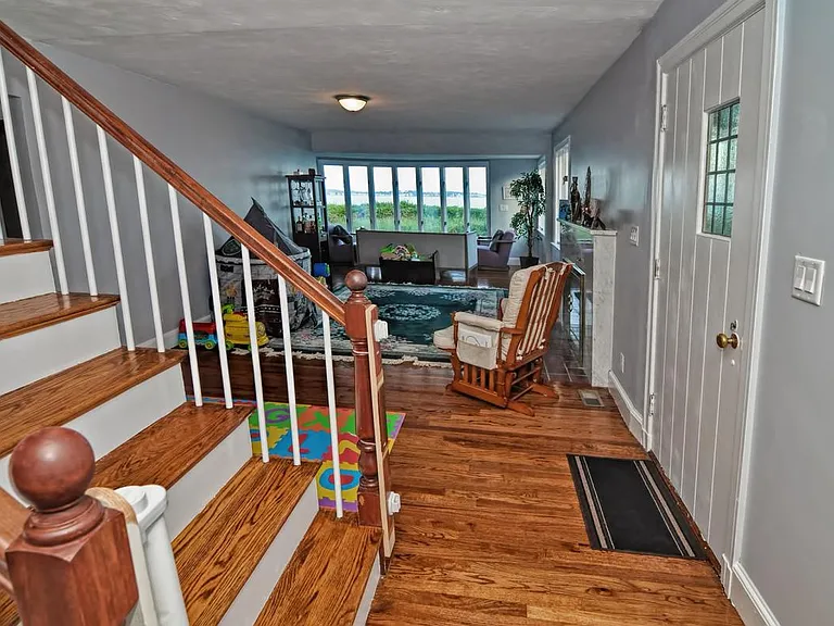 86 Fowler Ave — Photo 17