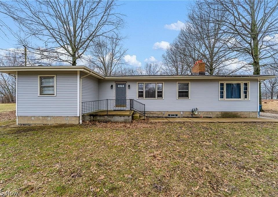 1st image of 944 McDonald Ave