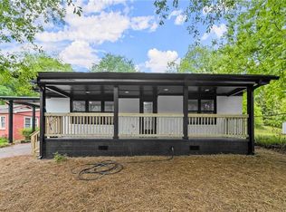 1095 Cooley Dr, Gainesville, GA 30501