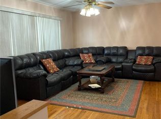 62 Gardner Ave, Hicksville, NY 11801