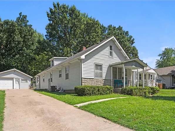 1403 S Pleasant St, Independence, MO 64055