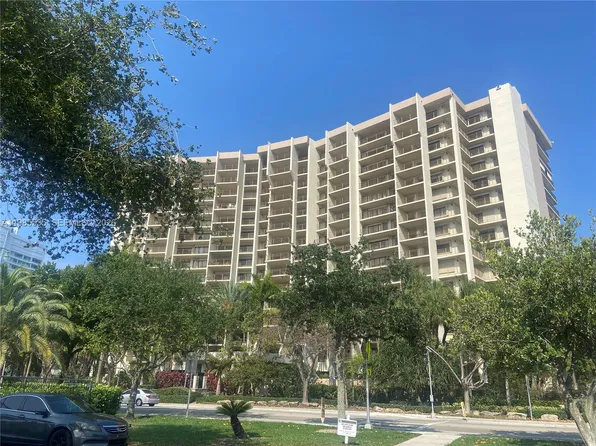 1800 Ocean Blvd APT 301, Lauderdale By The Sea, FL 33062