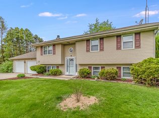 3741 E 2603rd Rd, Sheridan, IL 60551