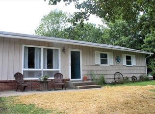 903 Willow Ln, Macon, MO 63552