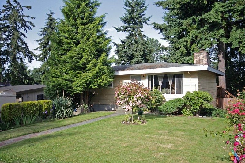 1st image of 20223 6th Ave S