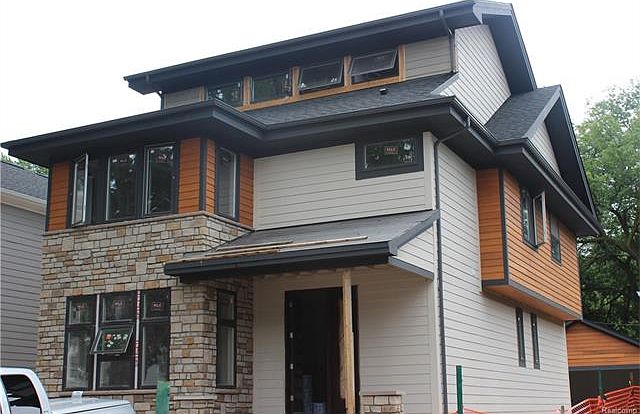1st image of 716 Forest Ave