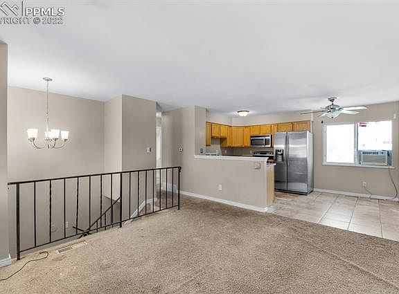 4th image of 1175 Chiricahua Dr