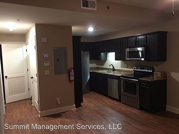 5th image of 1550 University Ave APT 109