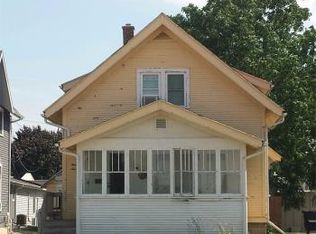 27 W Main St, Waupun, WI 53963