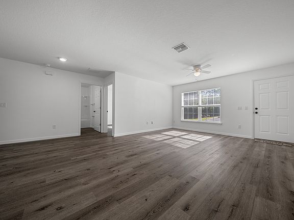 2nd image of 1537 NE 14th St