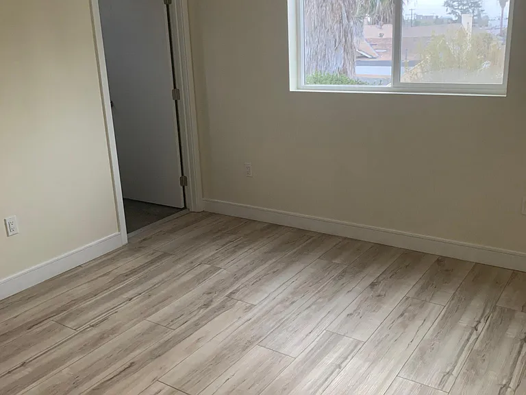 629 N Normandie Ave — Photo 8