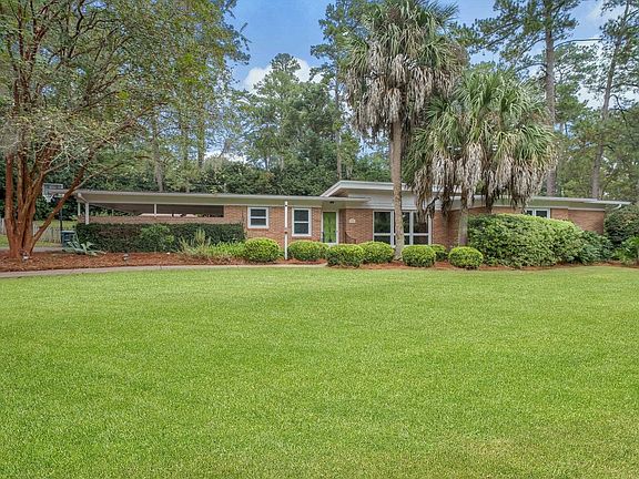 2nd image of 914 Mimosa Dr