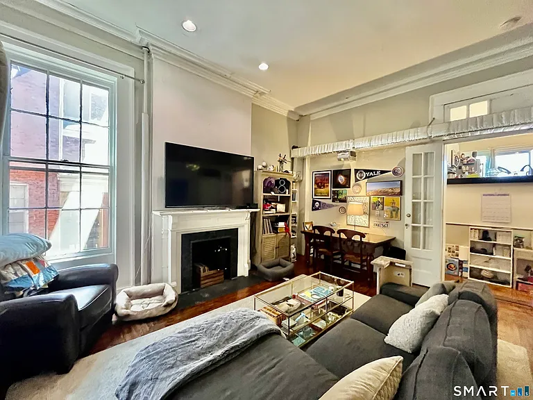 546 Chapel St #2 — Photo 4