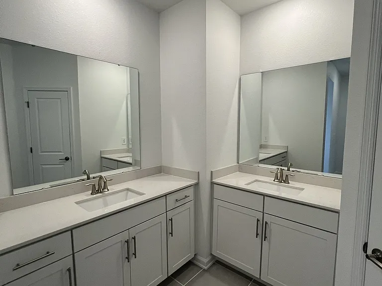 5653 Fiona Ln — Photo 35