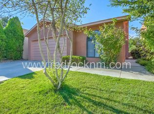 7220 Bobwhite Ln NE, Albuquerque, NM 87109