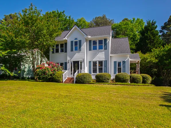 2 Great Oak Ct, Durham, NC 27713