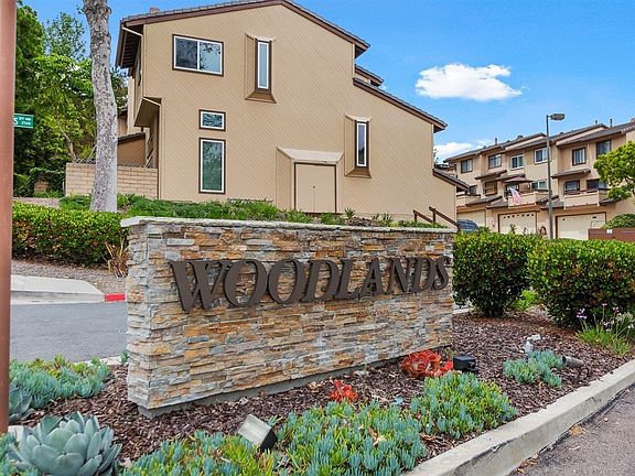 2nd image of 2527 Woodlands Way