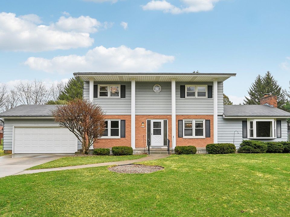 1st image of 3753 Park Knoll Dr
