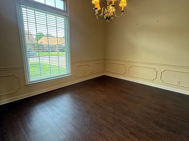 8142 Creekside Cir S — Photo 6