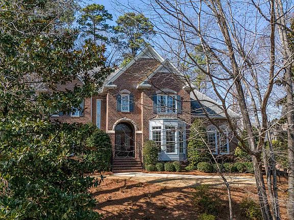 2nd image of 2547 Woodfern Cir