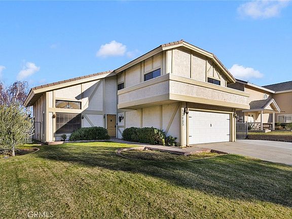 3rd image of 13685 Hidden Valley Rd