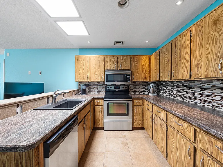 14300 W Bell Rd #121 — Photo 7