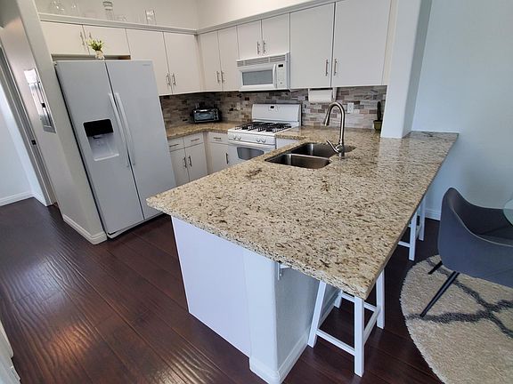 4th image of 8648 Tomnitz Ave Unit 101