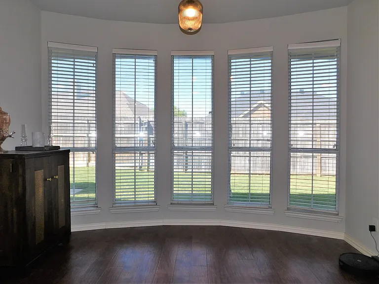 1119 Postwood Dr — Photo 16
