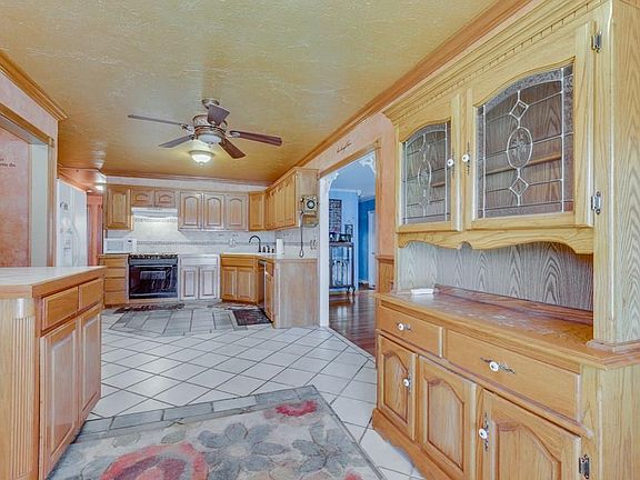 5th image of 1321 Norwood Dr