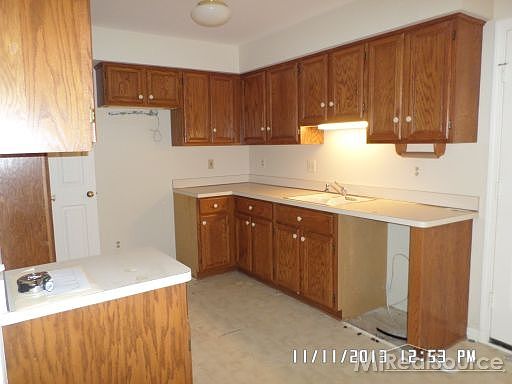 3rd image of 23556 Suttons Bay Dr