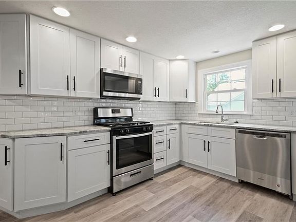 3rd image of 26 Forest St