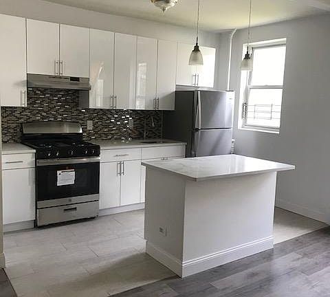 2nd image of 8613 Jamaica Ave #2