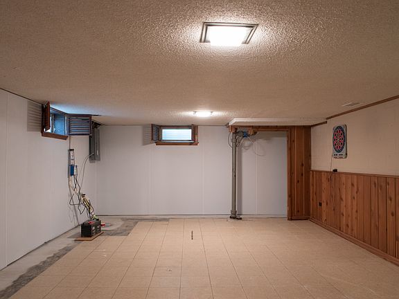 2nd image of 2131 Delta River Dr