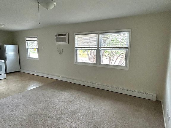 4th image of 2537 138th Ave NW APT 1