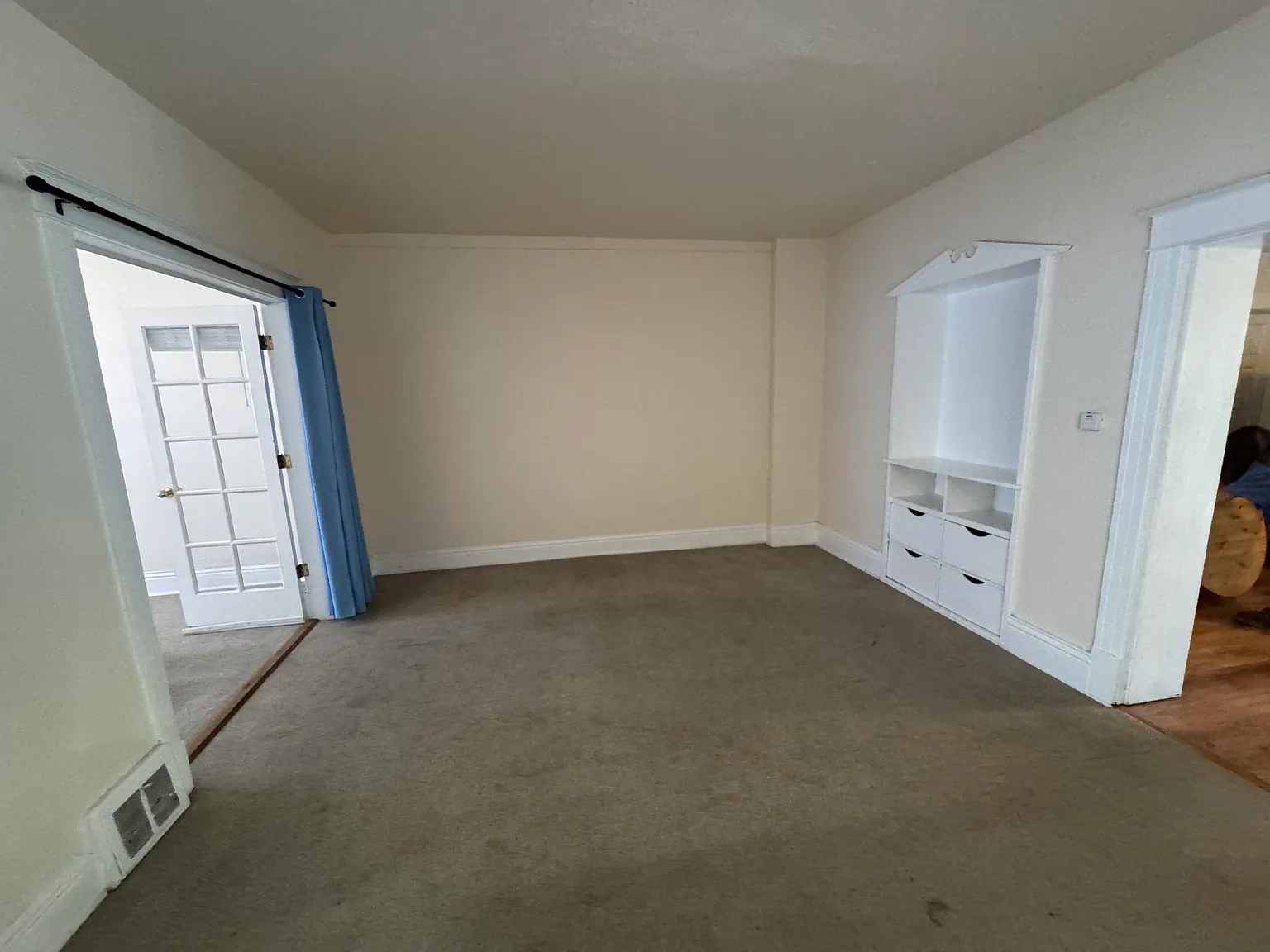 3 bed, 1450 sqft, $2,800 — Photo 4
