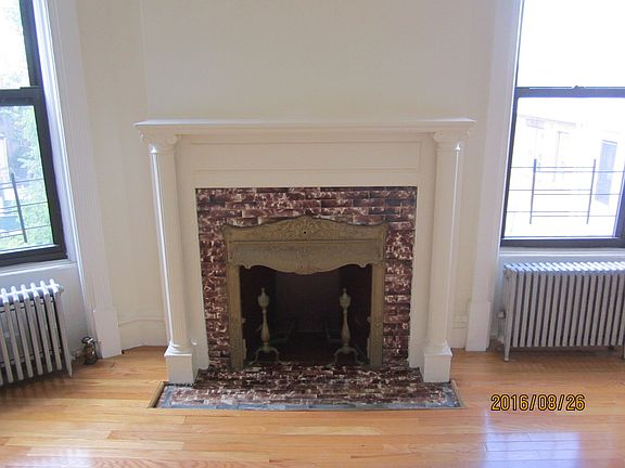 5th image of 1042 Bergen St APT 4D