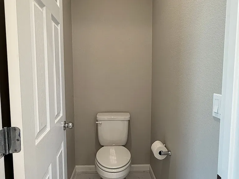700 Apricot Cir — Photo 21