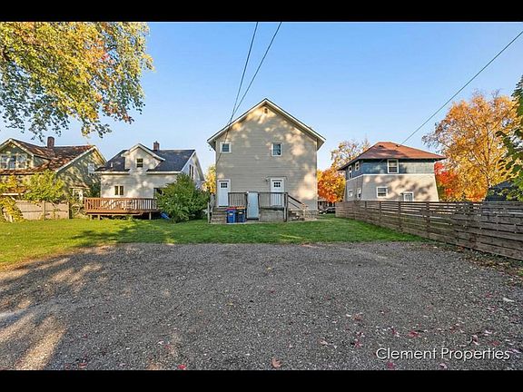 3rd image of 957 Powers Ave NW #2