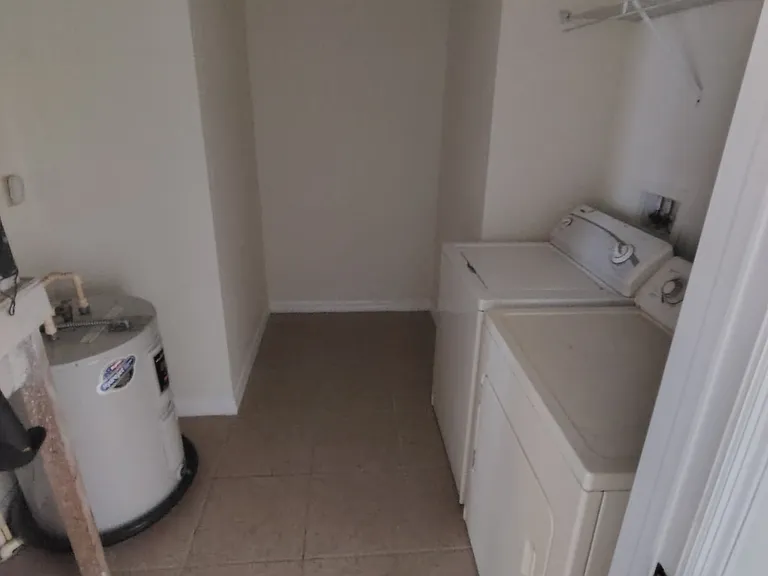 7032 Congress St #404 — Photo 8